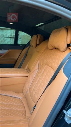 بي ام دبليو الفئة 7